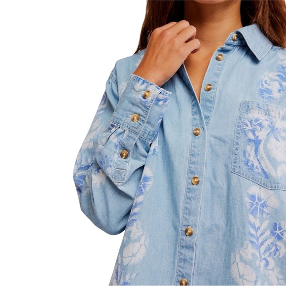 🎉LAST PIECE🎉Free People Free Airbrushed Blossom Denim Top - Women's - Picture 3 of 11